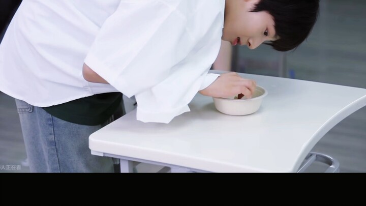 【Chen Junming】Missing some little foodies~ The super-cute, always-hungry Junming is just adorable! A