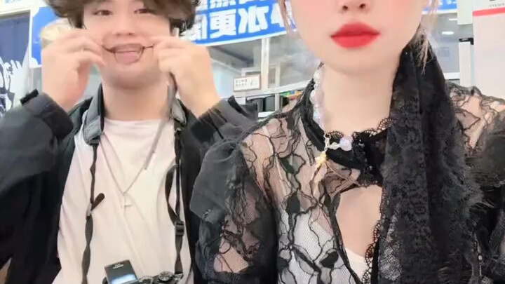 我救了他命捡来的男孩子从皮包骨到150斤啦