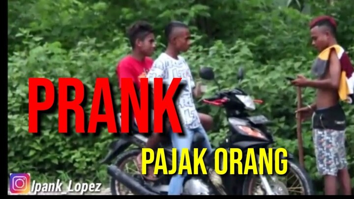 PRANK PAJAK ORANG DI JALAN UMUM YANG SEPI/ Gokil parah
