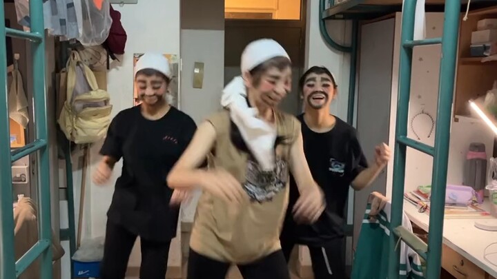 冒牌斗地主！女寝版！