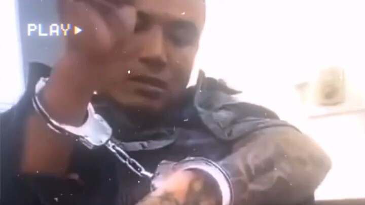 Borgol: Kalau dia terus begini atau begitu, aku benar-benar akan menembak, ini bukan salahku kok.