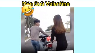 Quà này hơi đắt xí #videohai #haihuoc #funny