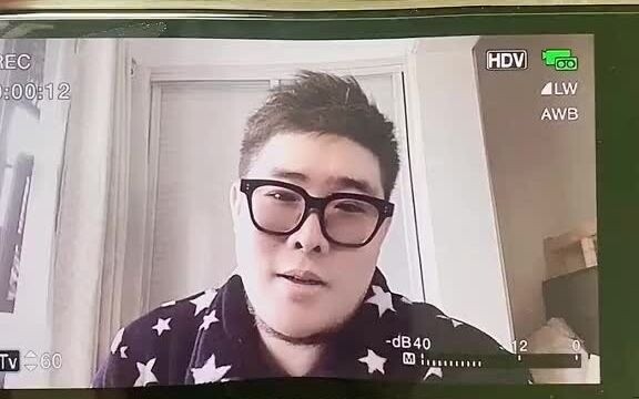 Tak pernah terpikir sekalipun, ternyata adik kandungku sendiri dulu dipungut oleh ayahku!