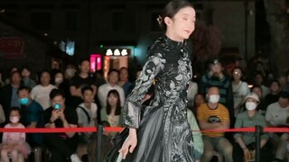 Dragon Scales of Heaven and Earth - Guo Zhezhe Chinese Dance - No Post-production Outdoor Dance Live