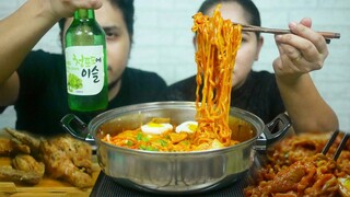 KOREAN FOOD: TTEOKBOKKI + RAMEN (RABOKKI) MUKBANG | COLLABORATION WITH @leiz lafang channel