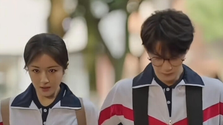 Haha, two old green-painted cucumbers—official trolling at its most lethal!