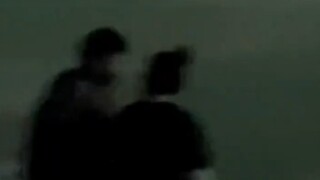 Đại học phong tỏa khiến các cặp đôi khổ sở quá đi mất