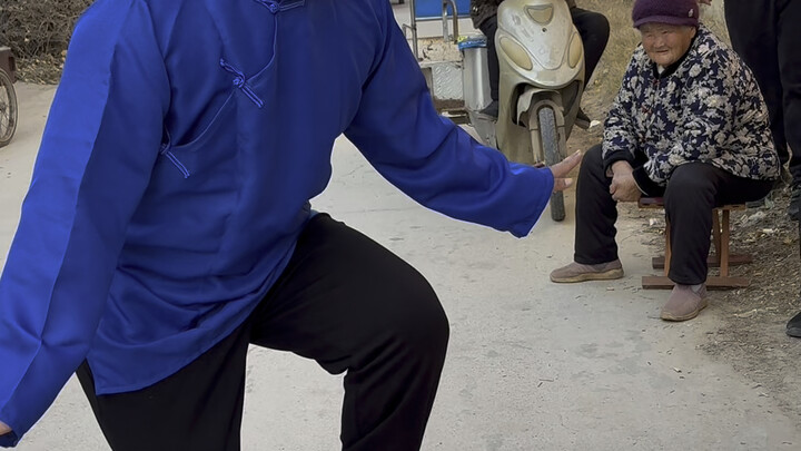 มาจากประชาชน สู่ประชาชน