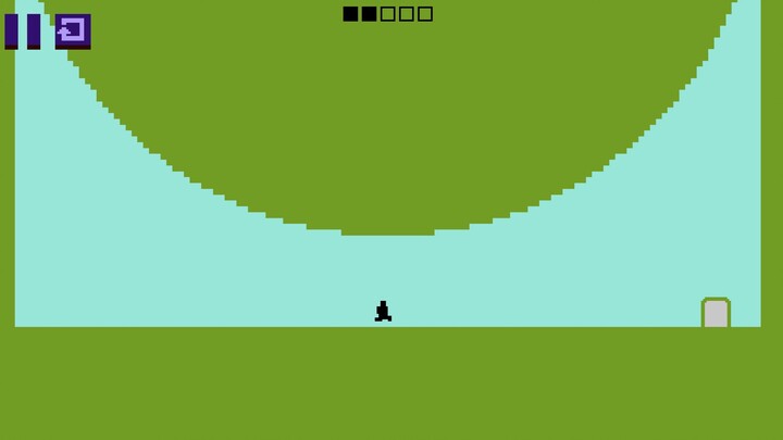 Walls, spikes, and balls are all trying to take me down!