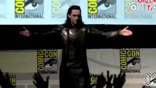 “Say my name.”“Loki！”
