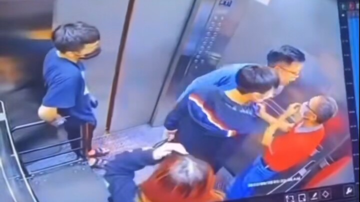 Youngsters, don’t get too cocky! I haven’t been a big shot for years—Uncle is the real boss!