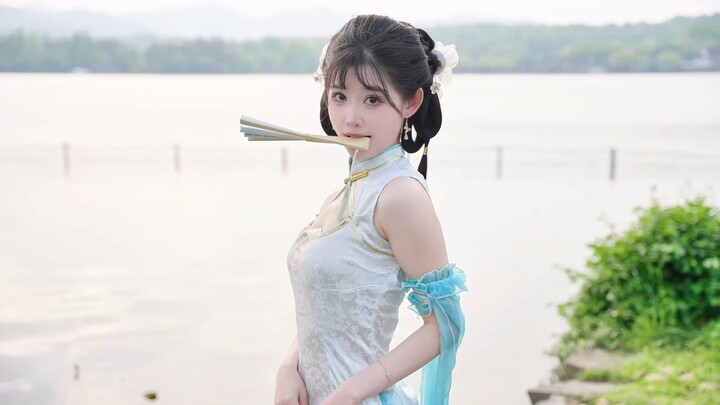 Before or after the makeover? #ElegantWoman #CoolAesthetic