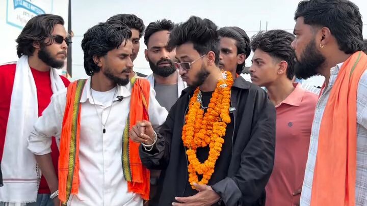 Aryan Kelvin ka jabardast video call kar do urgent hai na to isko baki sab log attract Ho