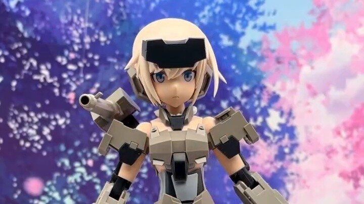 ซีรีส์ใหญ่เรื่องแรกของ Kotobukiya Mecha Girls - Thunder