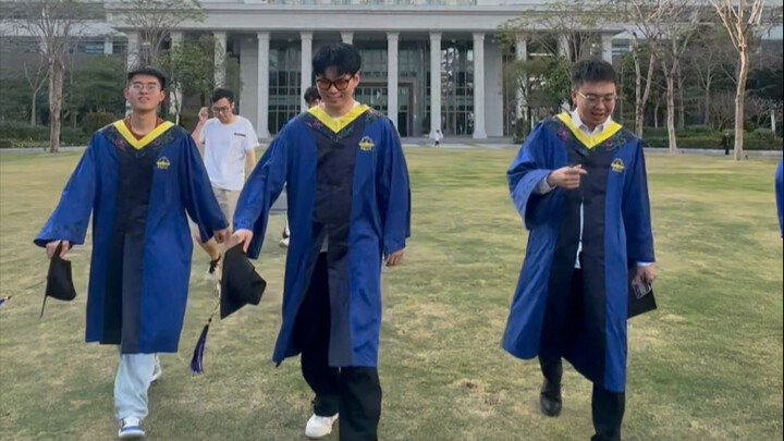 Seven years have passed; I’ve graduated from Harbin Institute of Technology.