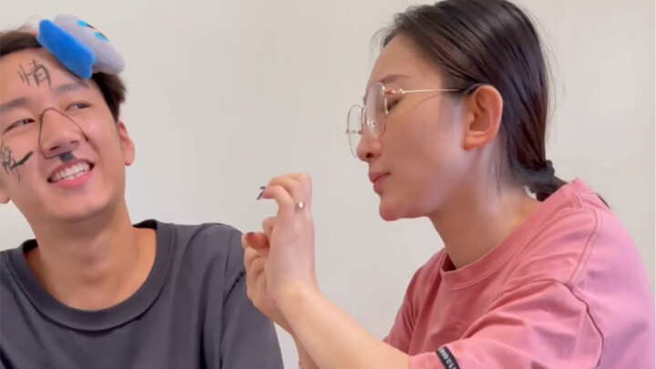 Kamu yang memaksaku untuk menjawab...