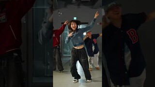 I just wanna see you fly high👆👆 #punchbunny #choreography