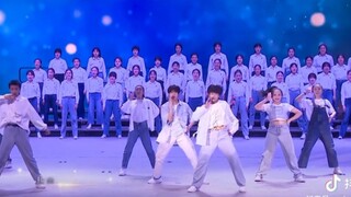 【豪丞】张峻豪穆祉丞好帅呀！！！还有八中你就是我的神，