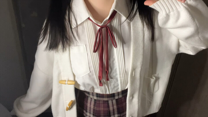 Ada yang benar-benar suka nonton video yang isinya cuma ciallo doang?