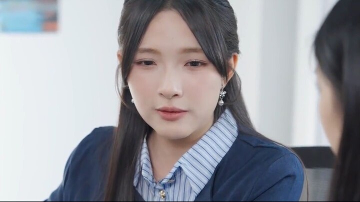 สาวชวนเด็กฝึกงานอู้จนสนิทใจ! แต่ไม่รู้ว่าเขาคือ CEO ที่แอบมาสังเกตพนักงาน