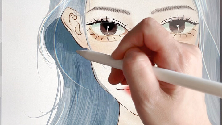 توقف عن استخدام هذه الطريقة المشهورة على الإنترنت لرسم شعرك