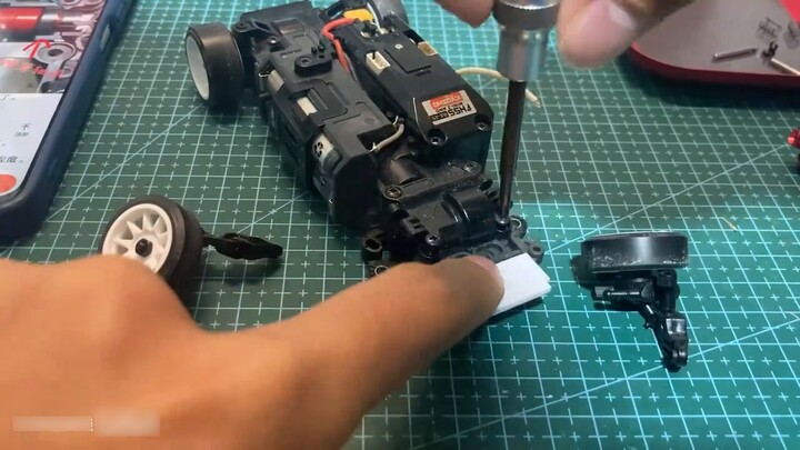 You can catch shrimp at home! Kyosho MA020S reverse tire drift modification!