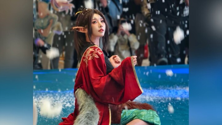 Pertanyaan: Siapa yang cosplay sambil jalan dan goyang offline, Ping Ping atau Red Boy?
