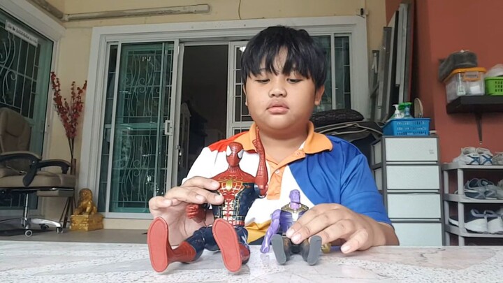 เล่นเกมมาร์เวลอเวนเจอร์ส สไปเดอร์แมนและธานอส เก่งมากจังเลยที่สุดในโลกของเรา | PJ Channel