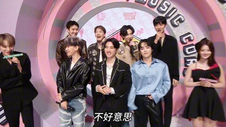 Sehun: “Even before midnight, I still can’t get in touch with them.”