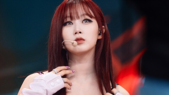 “Chắc chắn là công ty đã thổi phồng số liệu, nếu không làm sao cô ấy có thể vượt qua top được?”