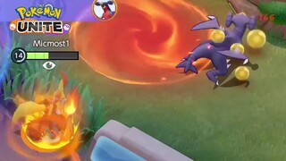 When Delphox OP Firespin chases Garchomp 🤭🤣 Pokemon Unite Catch 'Em