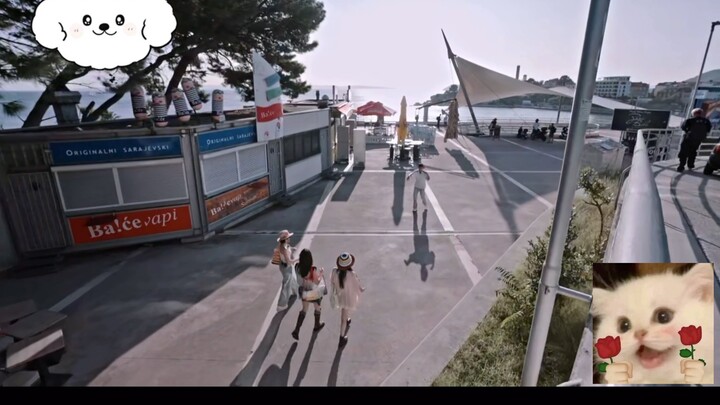 I really like this part, Sister Lan and Sister Baba walked out from the sunshine
