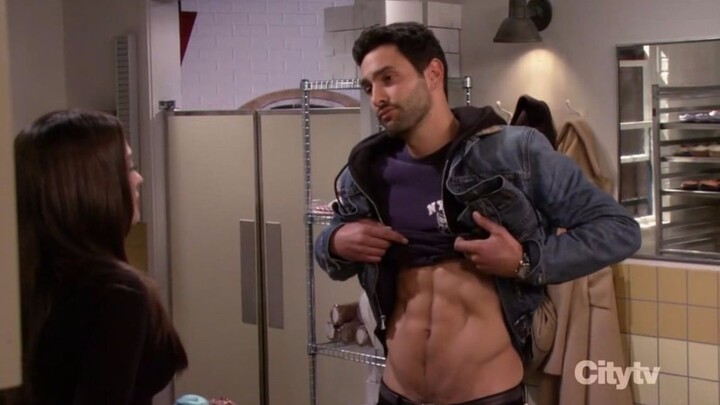 [2 Broke Girls] Aku nggak pernah ngelakuin bisnis yang merugi—sekali ini aja udah balik modal semua!