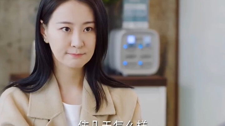 بعد انفصال البطلة، أنجبت طفلًا وحدها وأفسدت مسيرة البطل المهنية.