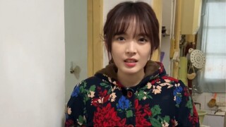 Bạn có muốn cho bạn 5 nhân dân tệ để ở trong tòa nhà tối tăm này một đêm không?