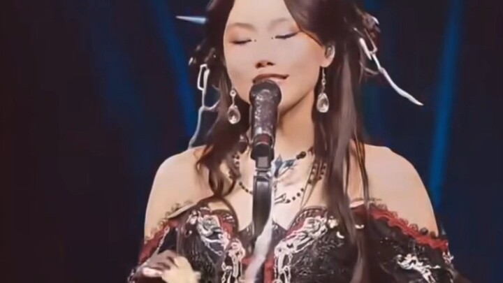 ความต่างสุดขั้วเมื่อร่วมร้องเพลง “ซานไปหงเฉินเหลียง” จะชัดเจนแค่ไหน?