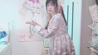 Nozomi really has a kitten, meow meow~ and finally fell down X﹏X