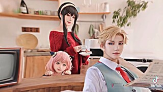 SPY FAMILY COSPLAYERS