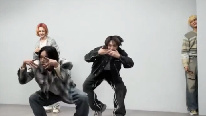 【XLOV】Tersandung sekali sampai ngakak nggak berhenti hahaha