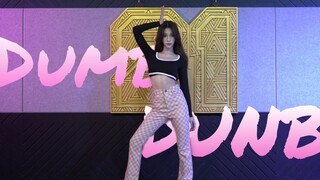 赶上DUMB DUMB的末班车！神还原打歌服翻跳版本！谁看了不说一句“绝绝子” 小芭比的表情管理YYDS！