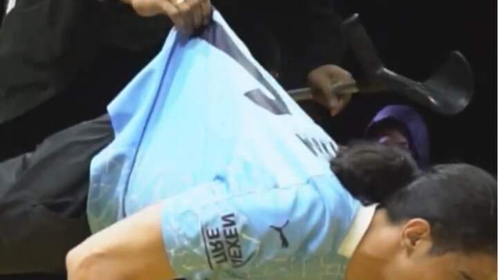 แดนซ์สตรีทระดับแชมป์โลก! หนุ่มพิการฝีมือล้ำเลิศ เรียกเสียงฮือฮาทั้งฮอลล์ ต้องใช้ความมุ่งมั่นแค่ไหนกั