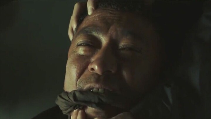 The Best Supporting Actor Award was not won for nothing. The scene where he read the Bible was his b