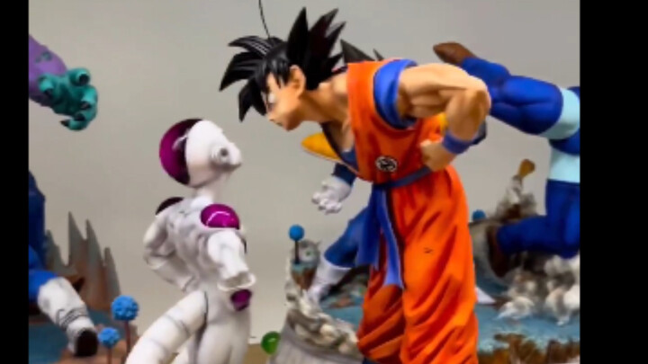 Dragon Ball figures reproduce classic Dragon Ball stories