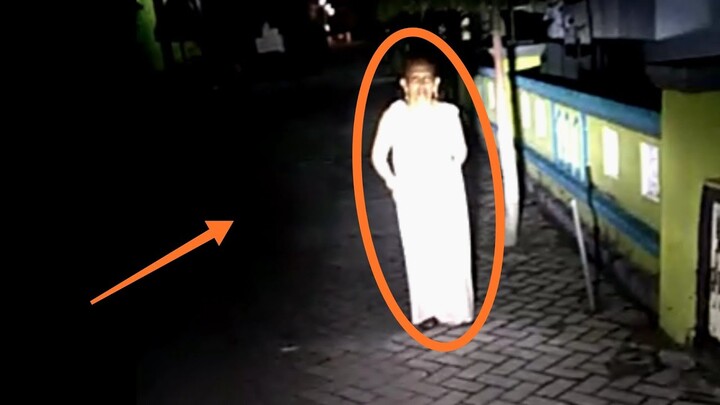 PATROL MALAM..! Dikiranya KUNTILANAK ternyata...