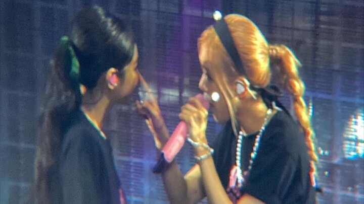 【“Empat Maki Satu” dan “Empat Maki Dua”】Karena aku sendiri pernah kehujanan, aku juga akan memayungi