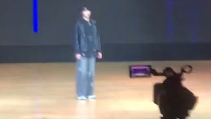 【Trương Quế Nguyên】2 phút 06 giây | Nhảy “Thiếu Niên Mỹ” ở trường