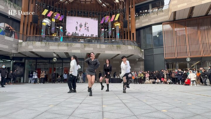 《找不到从良的理由》哈哈哈哈哈，这首歌翻跳的人太少了，估计也没人知道周阴婷了，哈哈哈哈哈哈哈，跟小伙伴们一起跳一下，Bestie 《恋爱的条件》