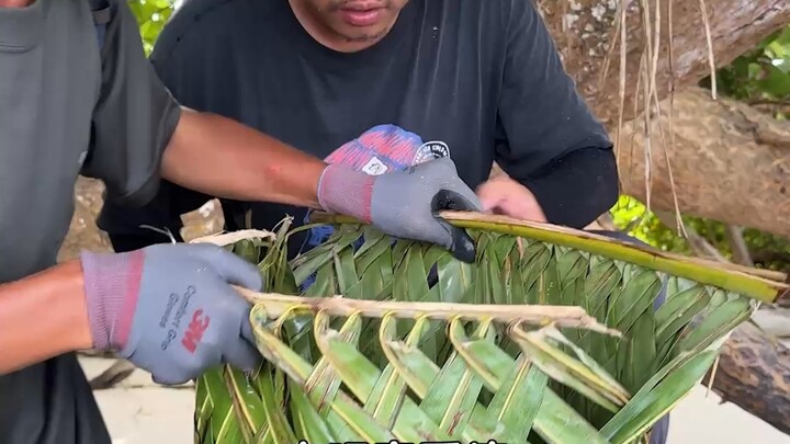 非洲（马达加斯加）荒岛生存第三集，升级鱼枪，前往更深的海域，探索海底，凌晨赶海退大潮，收获颇丰#户外#荒岛生存