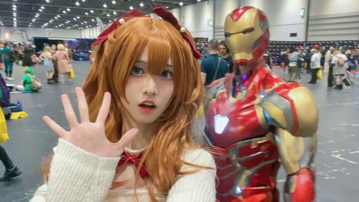Are British people so good at comic conventions?