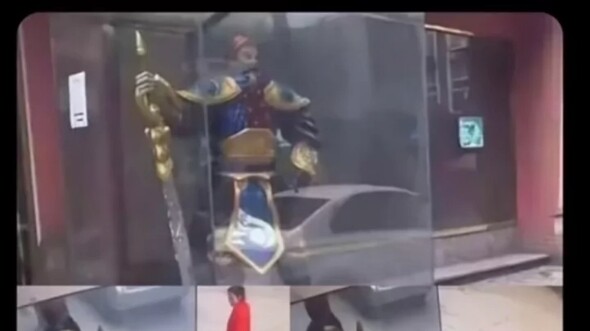 อย่าทำตัวเย็นชาเปลี่ยนไปเปลี่ยนมาแบบนี้เลย แบบนี้ทั้งเหนื่อยทั้งชวนคลื่นไส้ทั้งคู่นะ